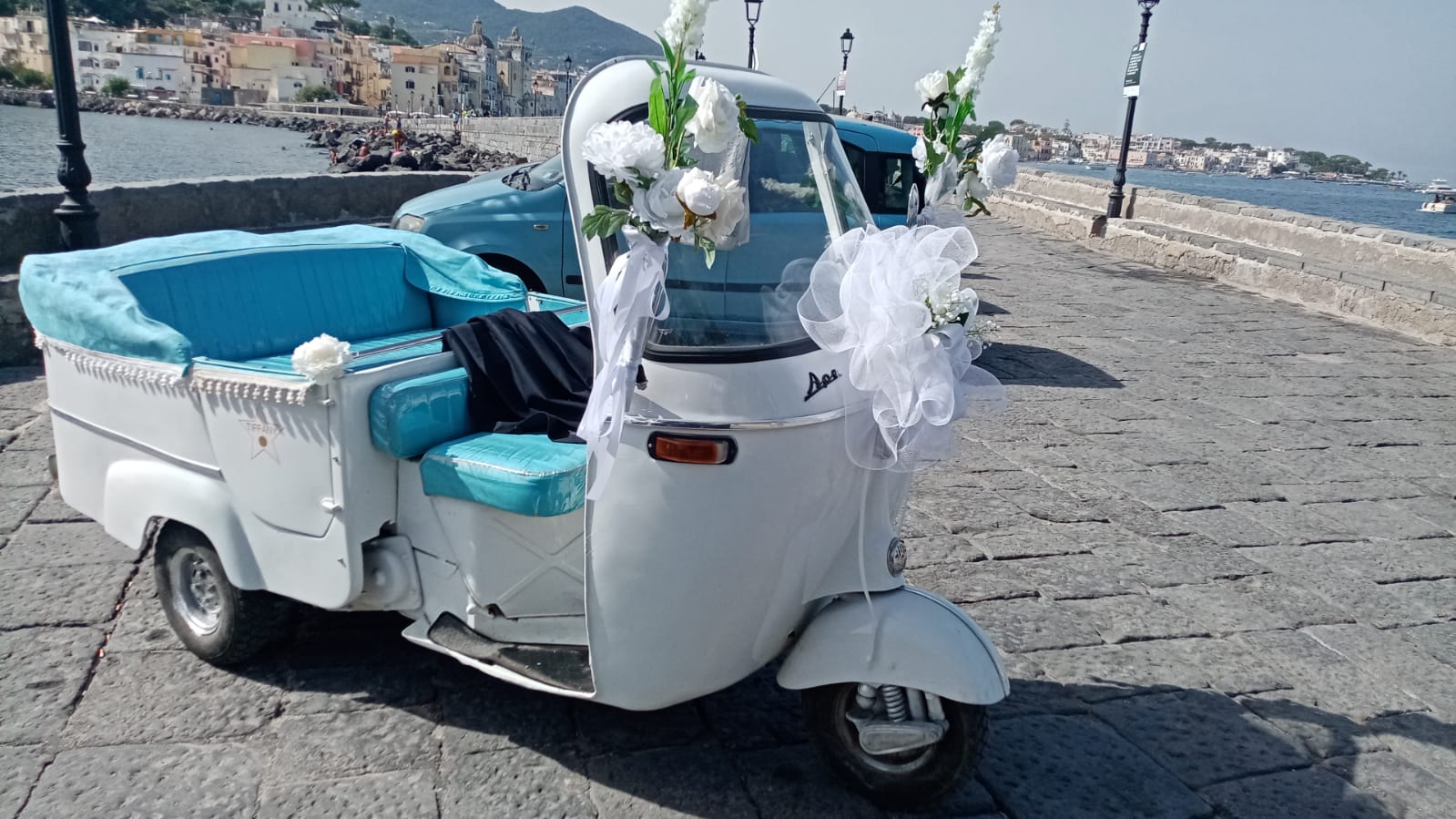 Ischia from other times: Married in Apecar